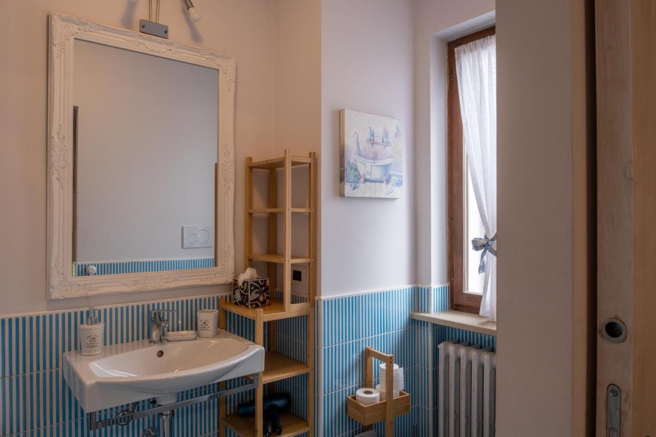 B&B Il Cortile Biella Bagian luar foto