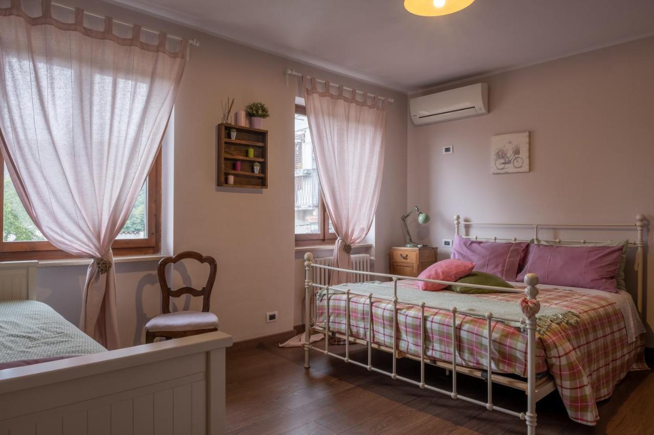 B&B Il Cortile Biella Bagian luar foto