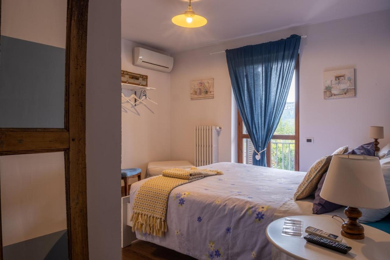 B&B Il Cortile Biella Bagian luar foto